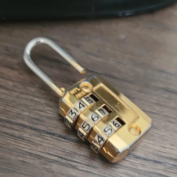 MCM Black Shoulder Bag with Drawstring Closure, Vintage Pre-owned - Picture 5 of 17